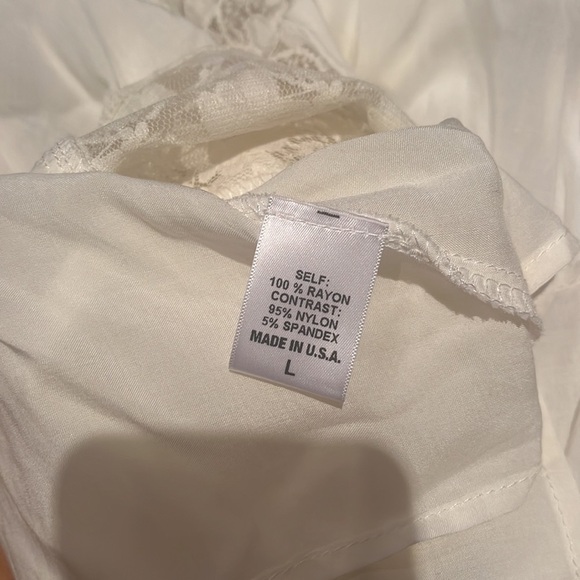 NWT H.I.P. Woman’s Cream Laced Tank Size L - Picture 5 of 5